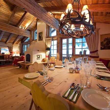 Juergen Modern Close To Ski